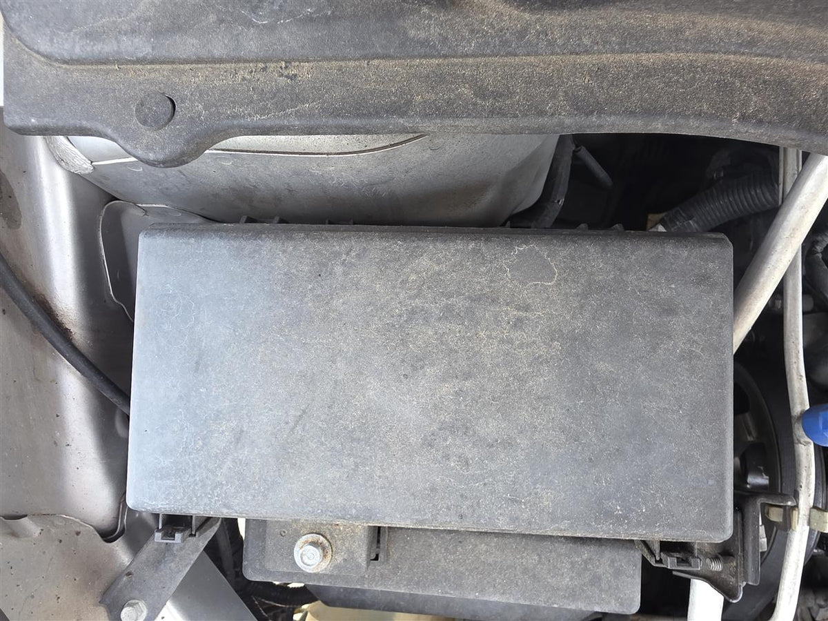 Used OEM Engine Bay Fuse Box Relay Panel from 2013 Honda Odyssey
