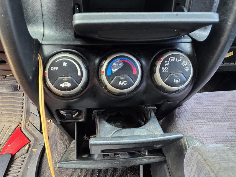 Used OEM AC Heater Temperature Climate Control Unit from 2004 Honda CR-V