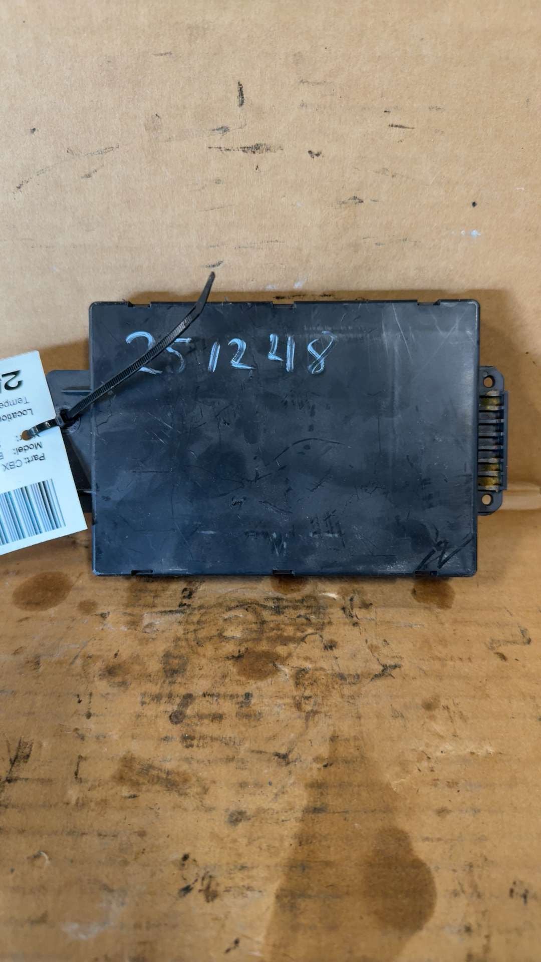 2014 2015 Ford Explorer Chassis Cont MOD Temperature function control center under dash