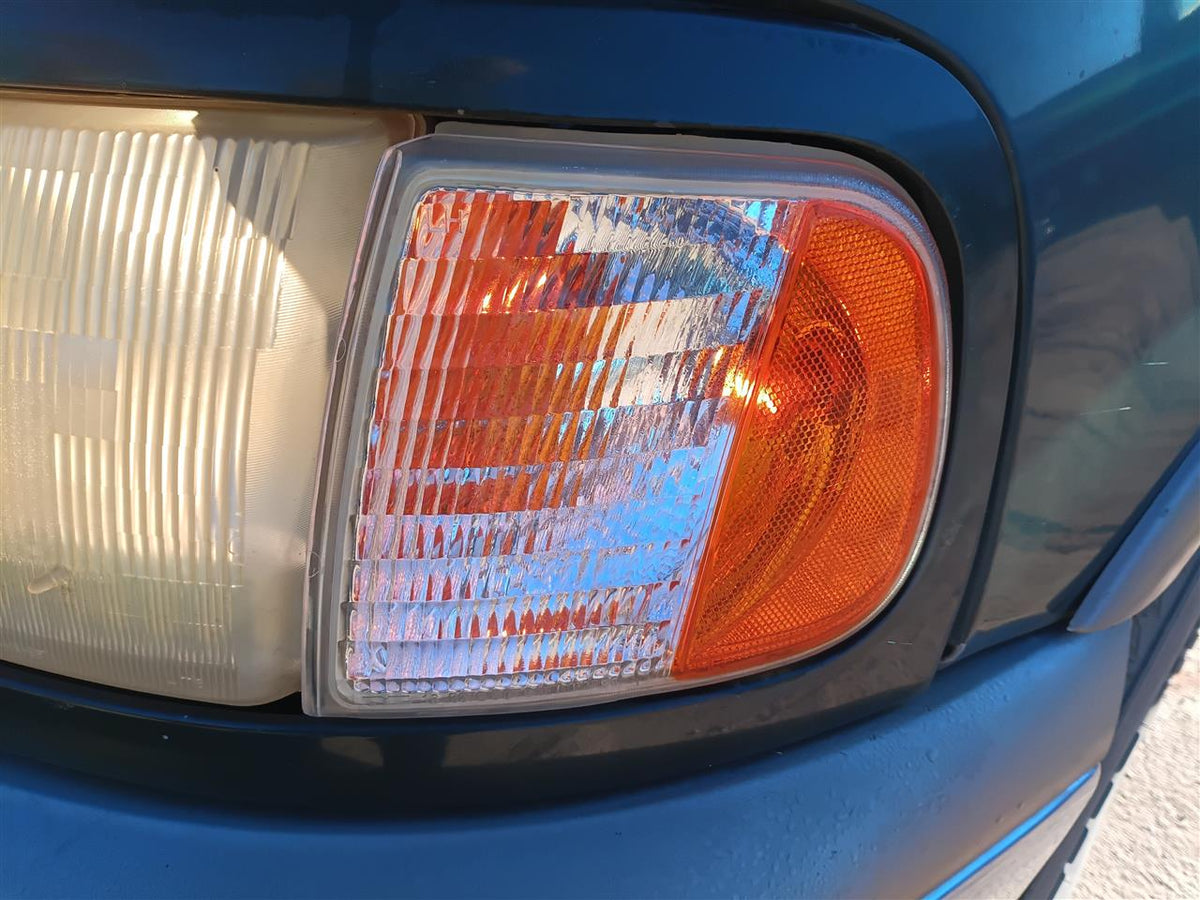 Used OEM Driver Side Left Front Lamp from 2001 Ford F150