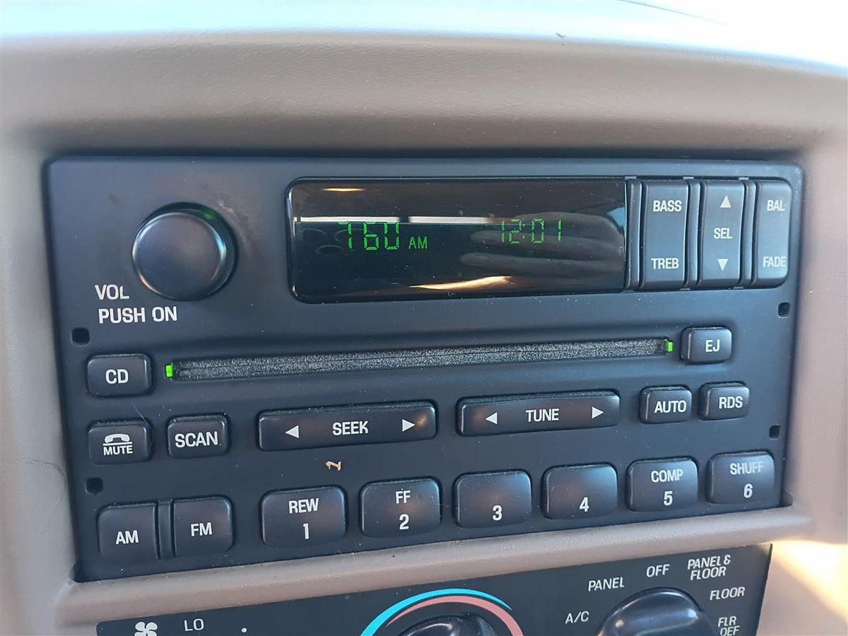 Used OEM Radio Stereo Audio Head Unit from 2001 Ford F150