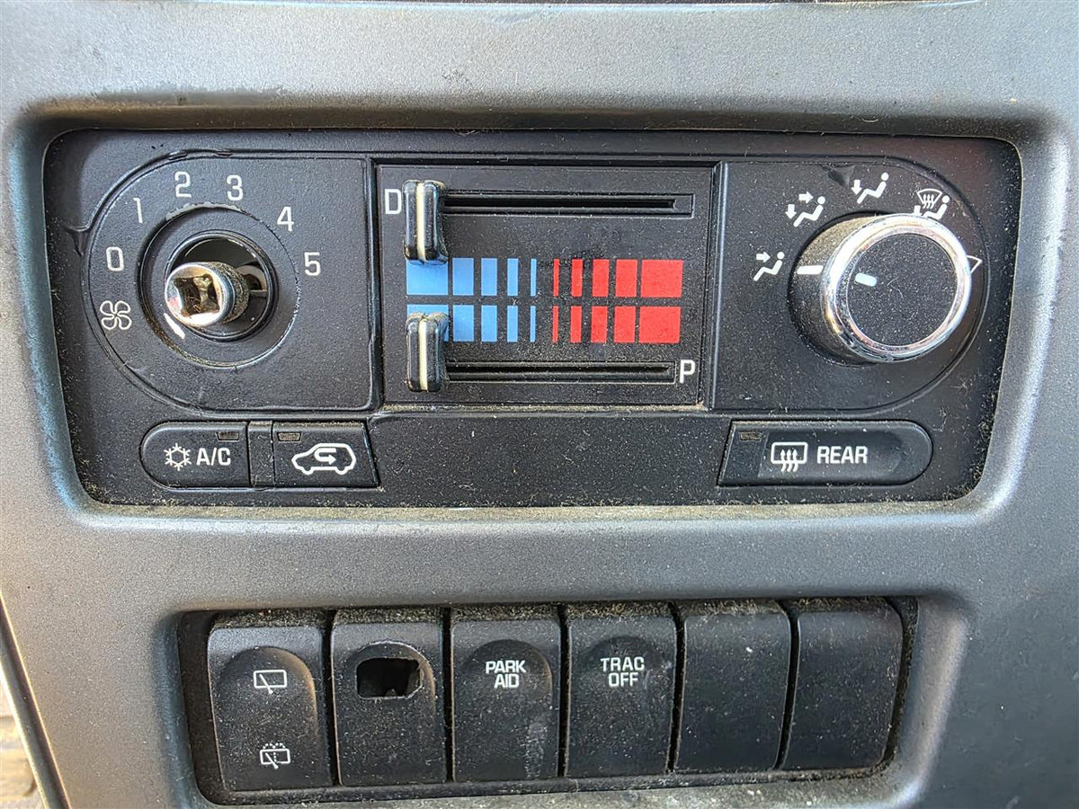 Used OEM AC Heater Temperature Climate Control Unit from 2003 Buick Rendezvous