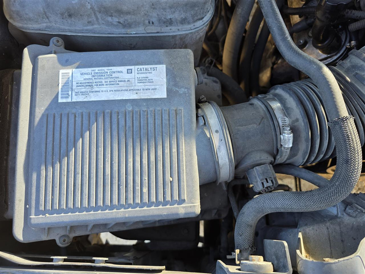 Used OEM Air Cleaner Intake Filter Box from 2007 Chevrolet Silverado 1500