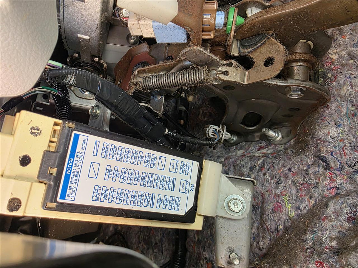 Used OEM Cabin Interior Fuse Box Relay Panel from 2017 Toyota Camry