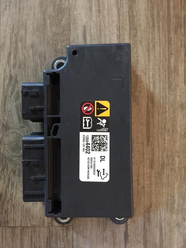 2014 2015 2016 2017 Chevrolet Silverado 1500, GMC Sierra 1500, GMC Sierra Denali 1500, Cadillac Escalade and 11 more Chassis