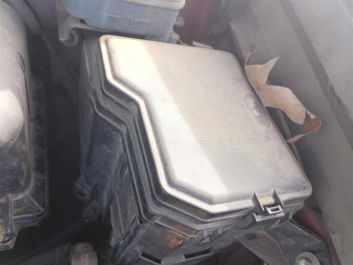 Used OEM Engine Bay Fuse Box Relay Panel from 2009 Toyota Highlander