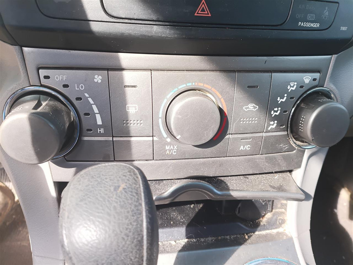 Used OEM Front AC Heater Temperature Climate Control Unit from 2009 Toyota Highlander