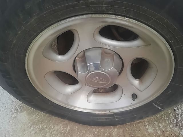 Donor vehicle 2002 Ford Explorer (Stock #261494)