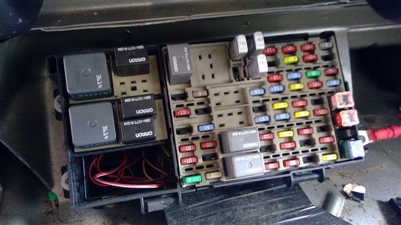 2007 Cadillac Cabin Interior Fuse Box Relay Panel