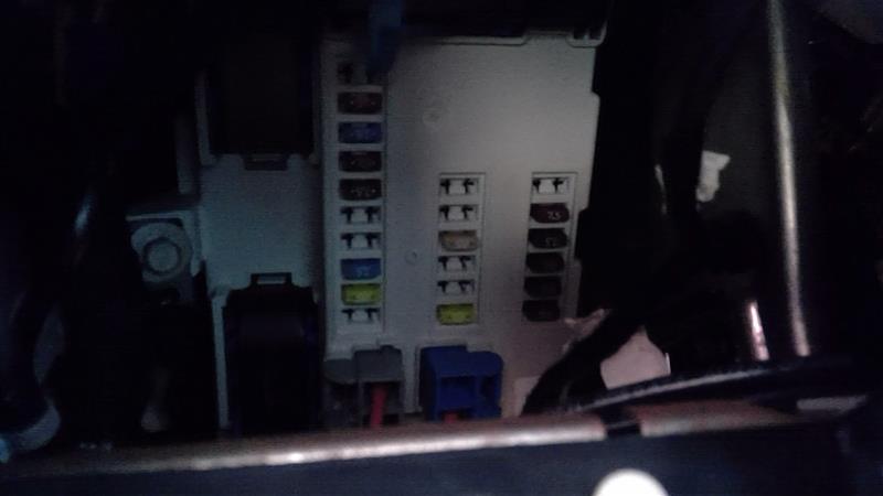 2018 Jeep Cherokee Cabin Interior Fuse Box Relay Panel