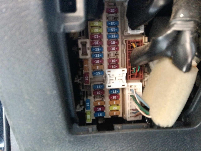 2015 Nissan Murano Cabin Interior Fuse Box Relay Panel