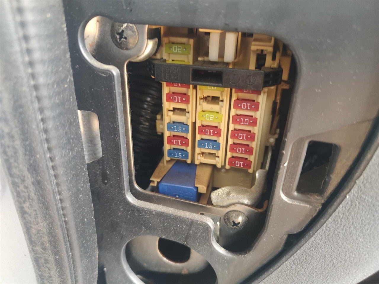 2019 Nissan Versa Cabin Interior Fuse Box Relay Panel