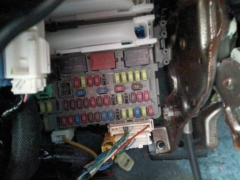 2015 Honda CR V Cabin Interior Fuse Box Relay Panel