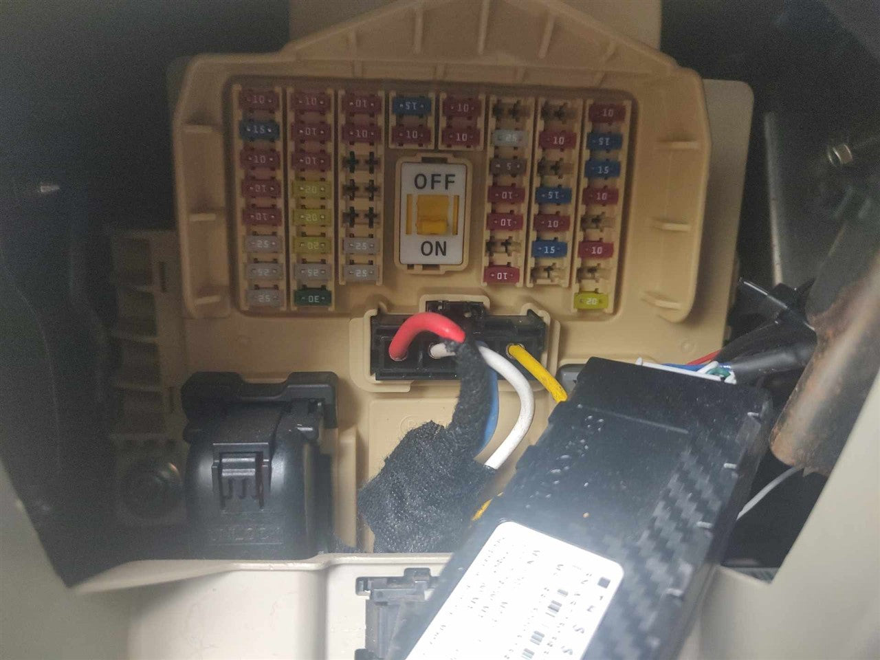 2016 KIA Optima Cabin Interior Fuse Box Relay Panel