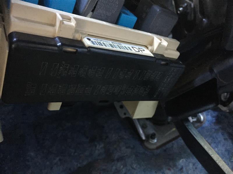 2007 Toyota Cabin Interior Fuse Box Relay Panel
