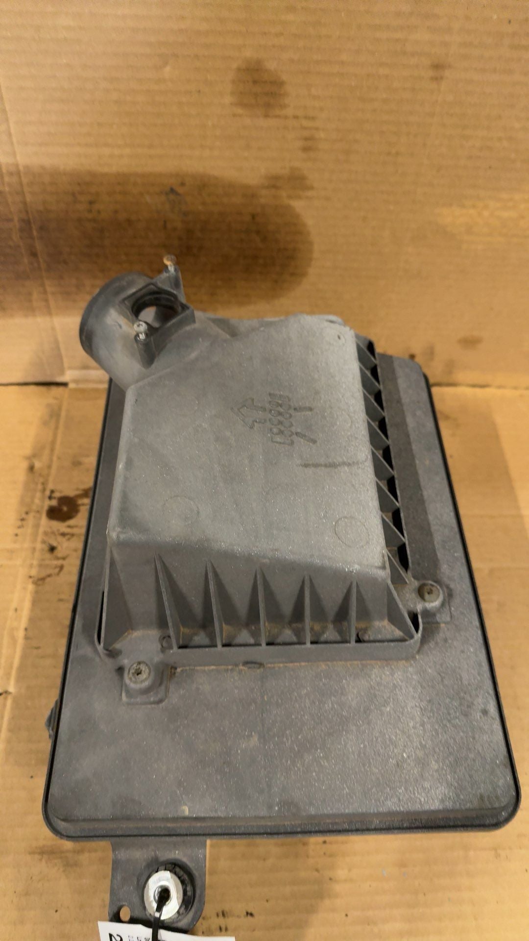 2004 thru 2008 Chevrolet Malibu Air Cleaner Intake Filter Box 2.2L