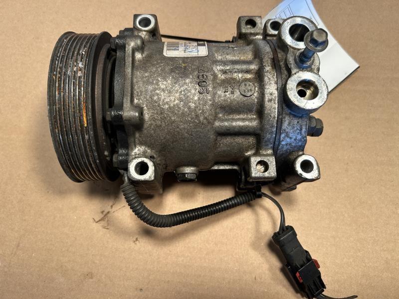 1997 thru 2002 Dodge 2500, Dodge 3500, Dodge Dakota, Dodge 1500 AC Air Conditioning Compressor