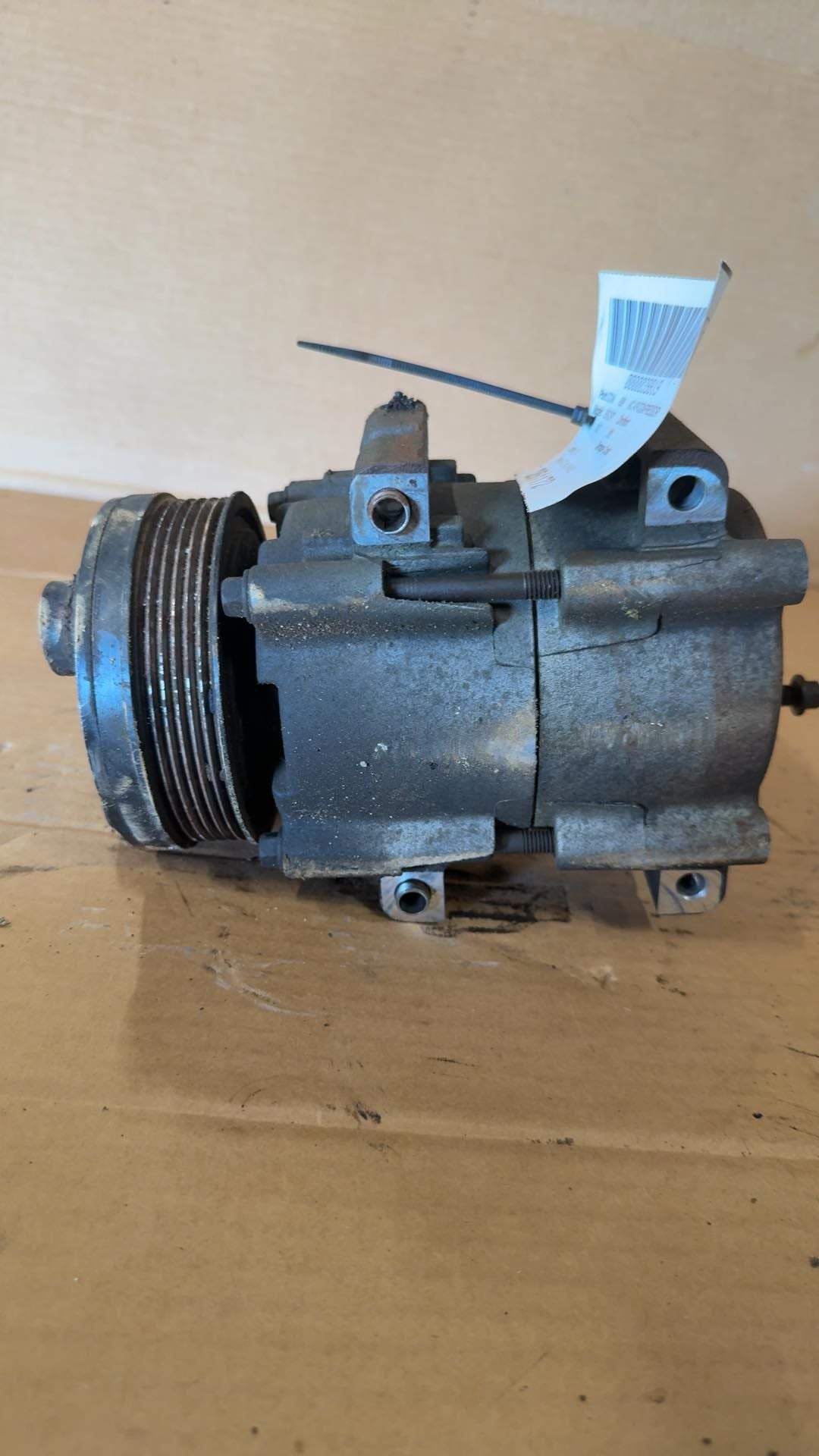 1997 thru 2002 Ford Escort, Mercury Tracer AC Air Conditioning Compressor 2.0L integral
