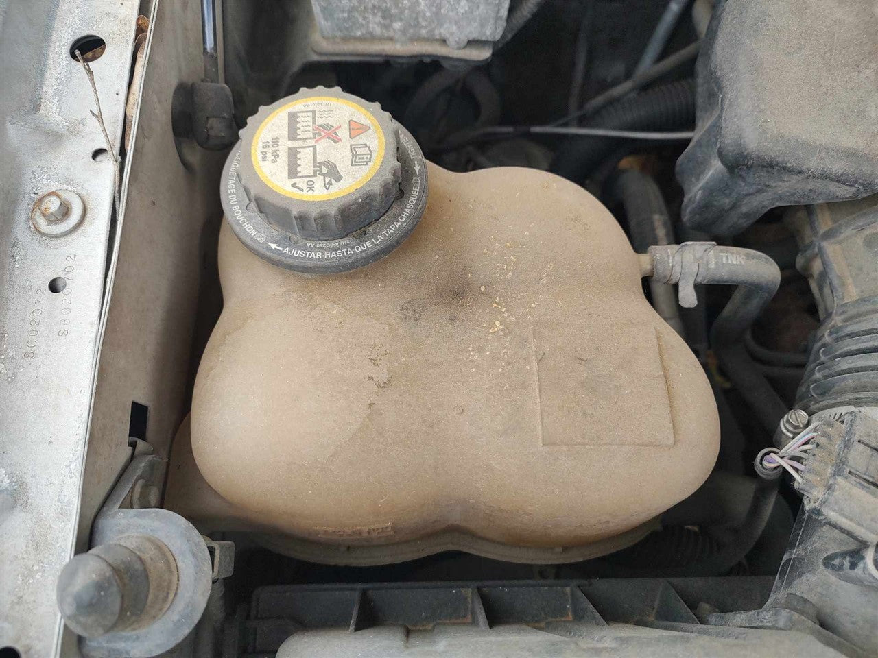 2002 2003 2004 2005 Ford Explorer, Mercury Mountaineer Coolant Overflow Reservoir Tank exc Sport Trac
