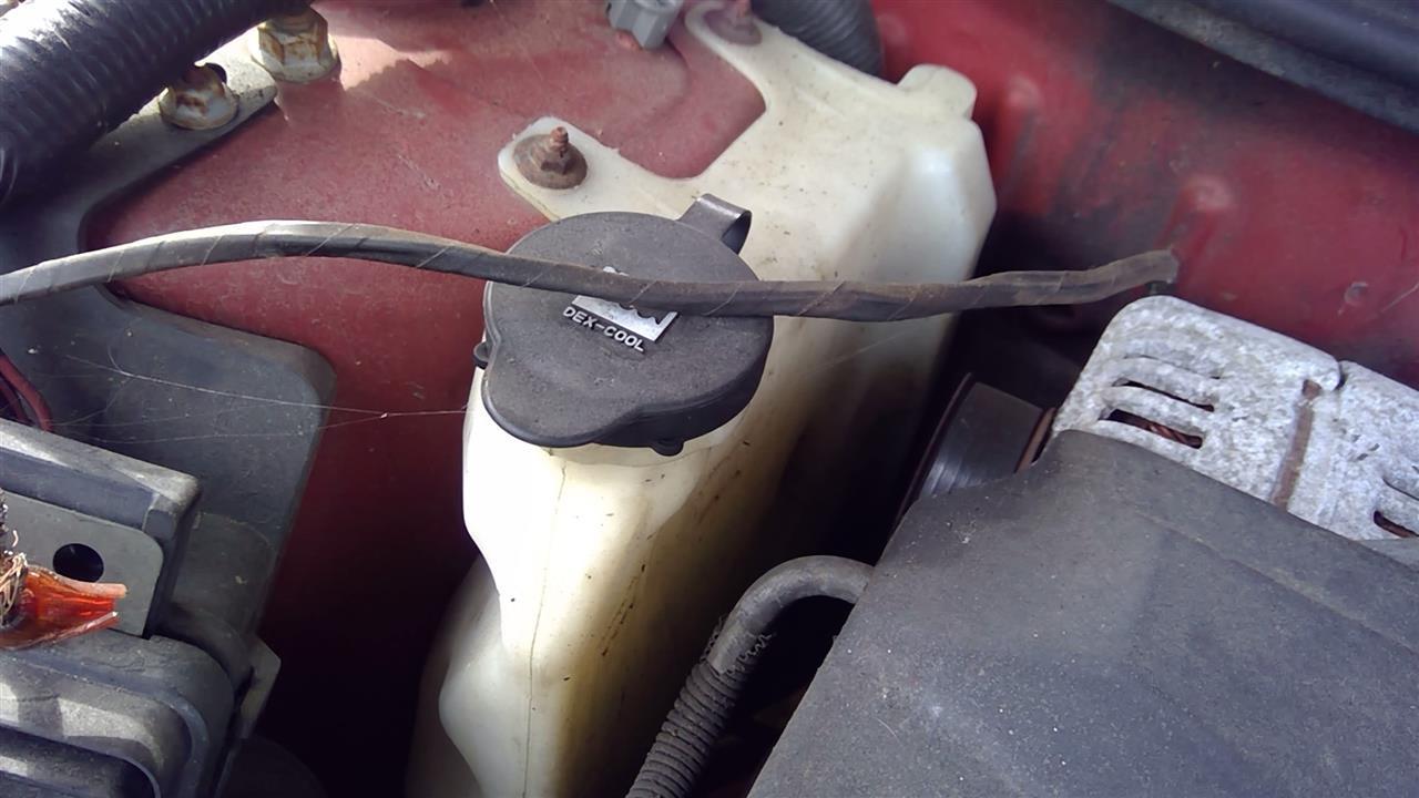 2005 thru 2010 Chevrolet Impala, Buick Allure, Buick Lacrosse, Chevrolet Monte Carlo Coolant Overflow Reservoir Tank