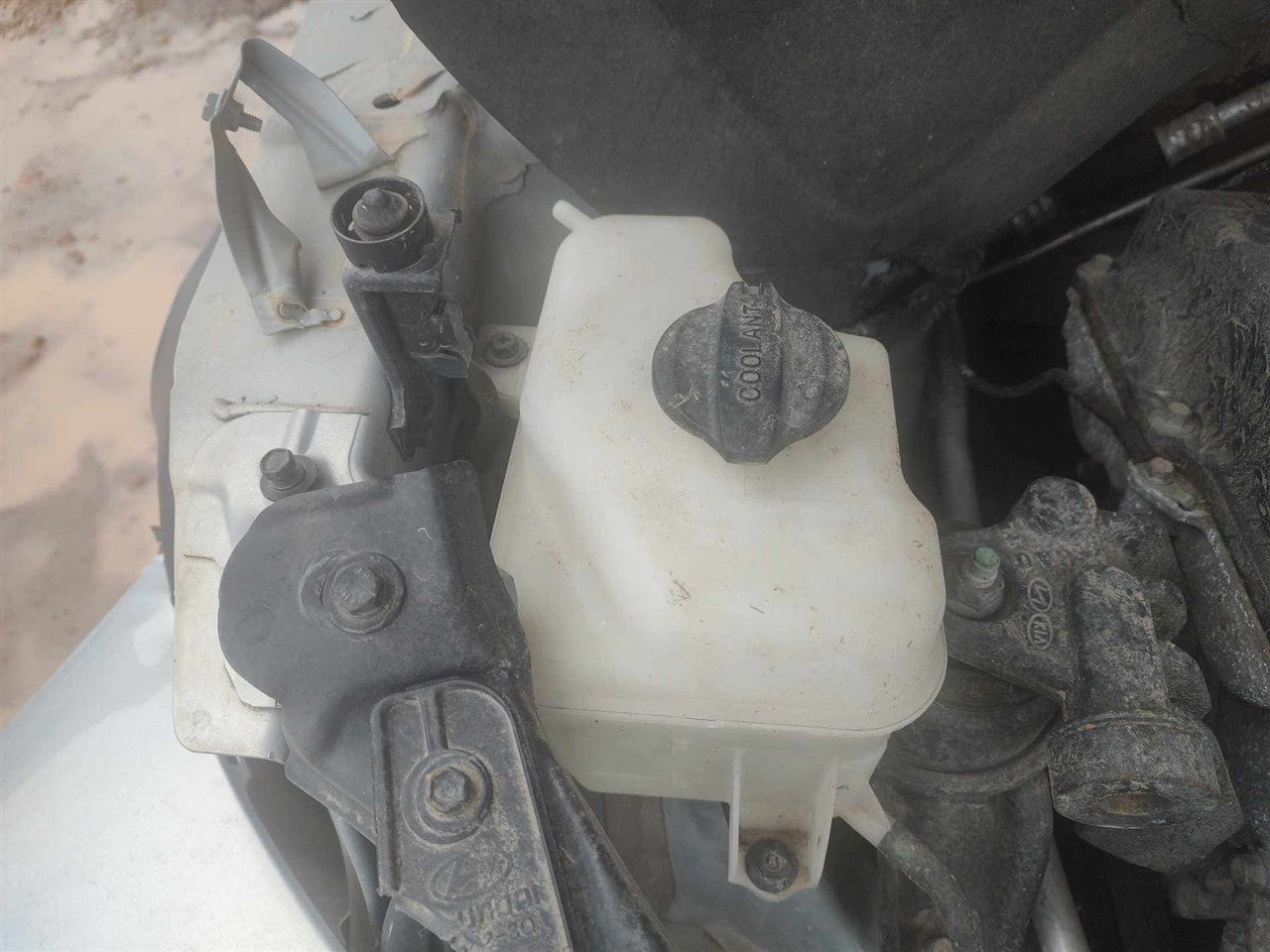 2010 2011 2012 Hyundai Sonata Coolant Overflow Reservoir Tank VIN C