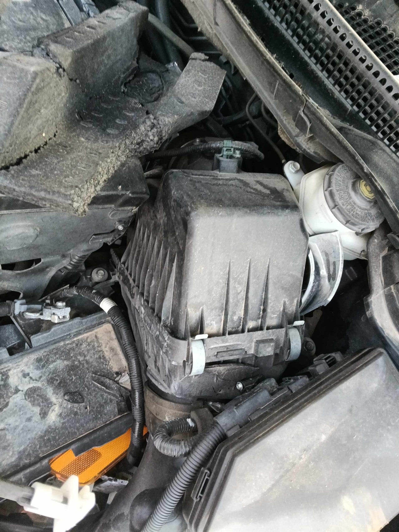 2015 2016 Honda CR V Air Cleaner Intake Filter Box 2.4L assembly