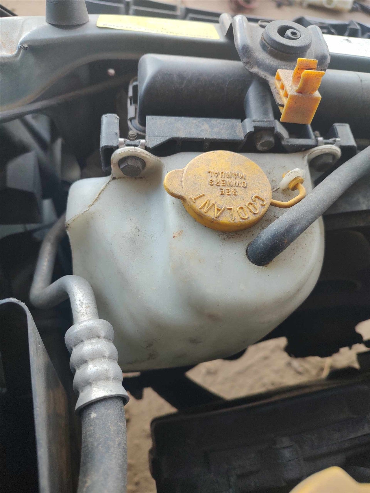 2000 thru 2006 Subaru Legacy, Subaru Baja Coolant Overflow Reservoir Tank 2.5L