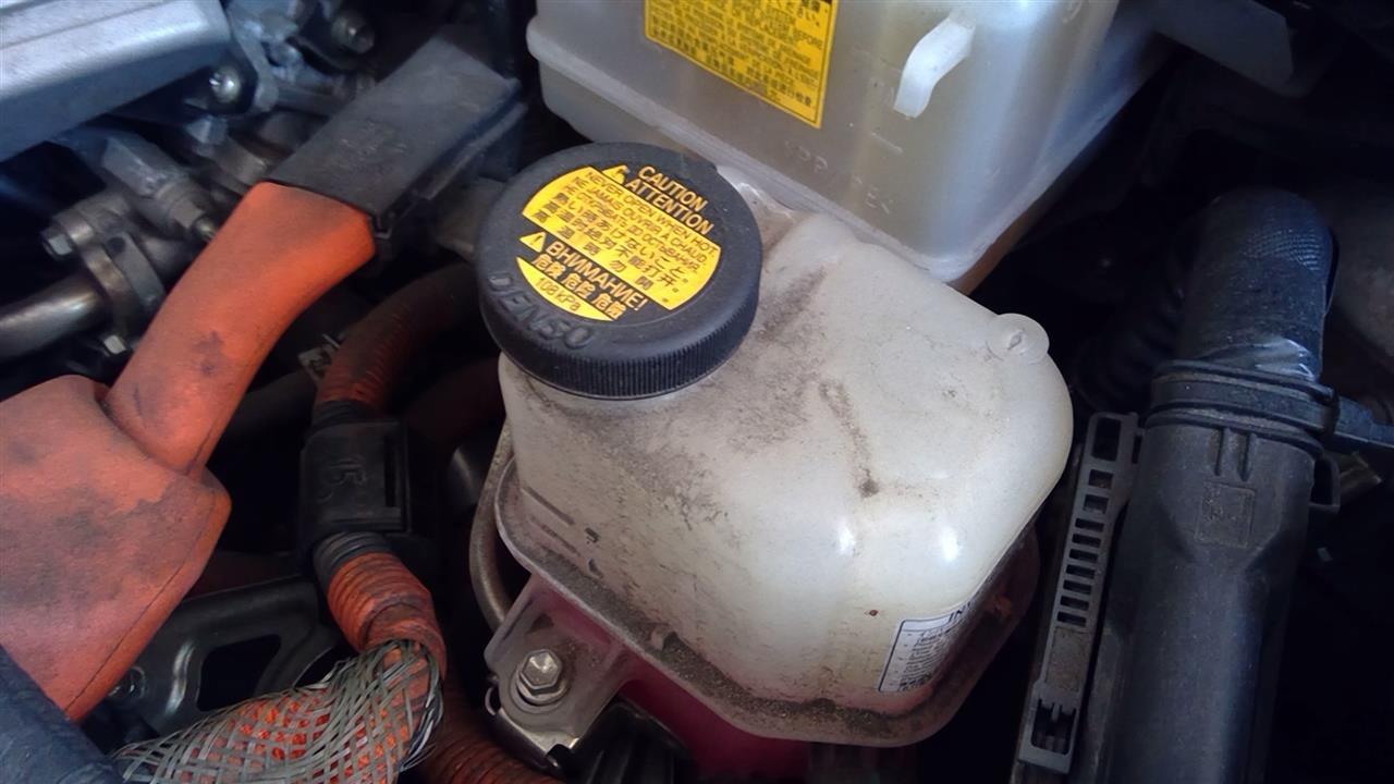 2010 thru 2018 Toyota Prius Coolant Overflow Reservoir Tank inverter