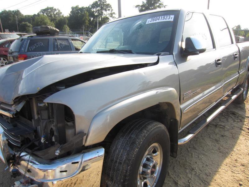 Donor vehicle 2002 GMC Sierra 2500 (Stock #132704)