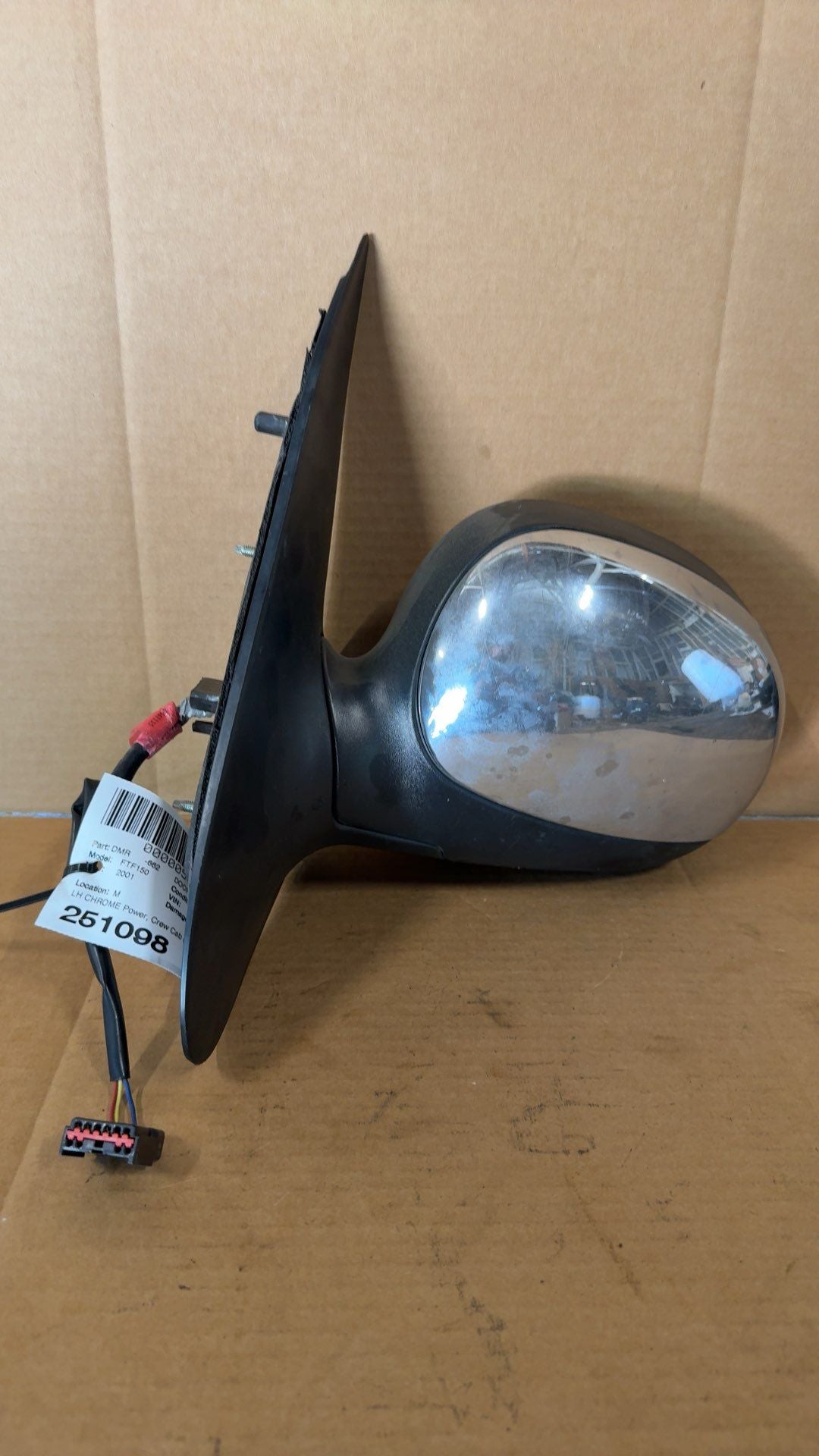 1998 thru 2002 Ford Expedition, Ford F150 Left Driver Side View Door Mirror Power without signal flash L