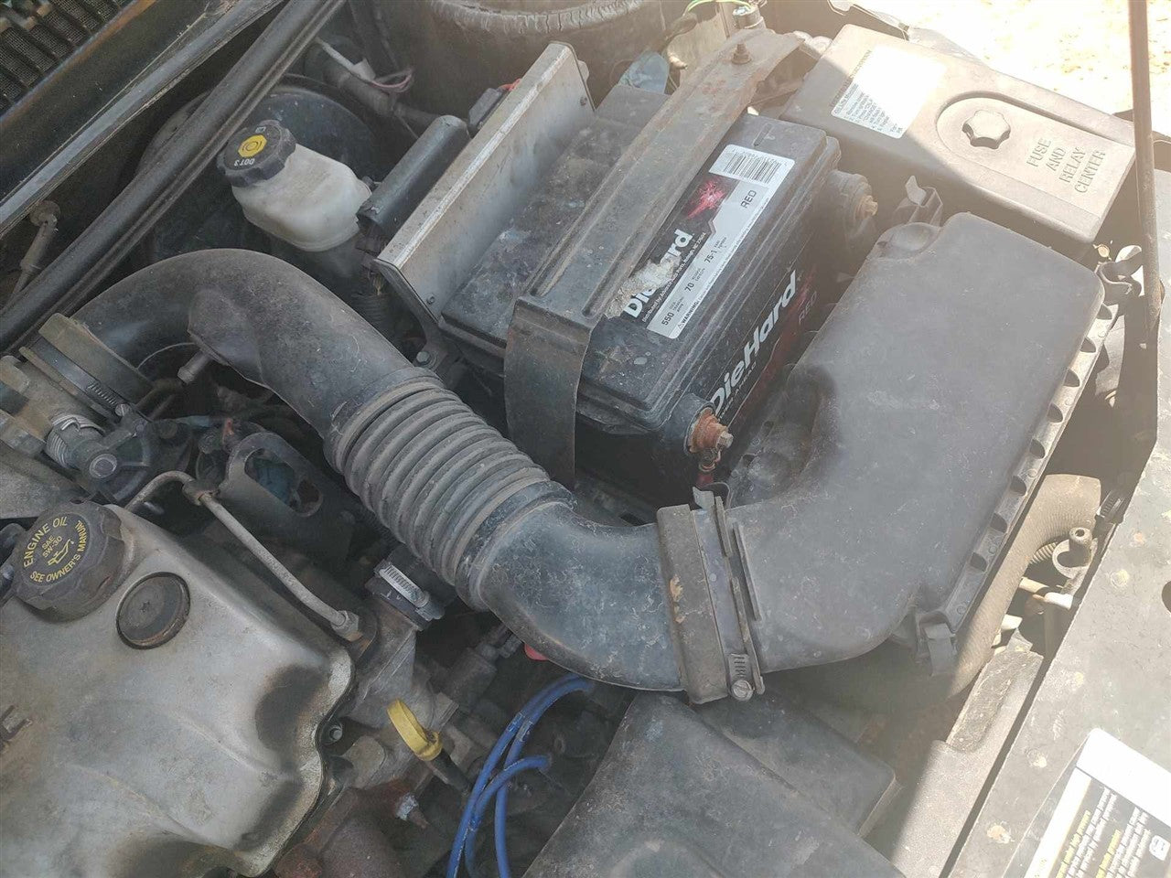 2000 2001 2002 Saturn S Series Air Cleaner Intake Filter Box 1.9L
