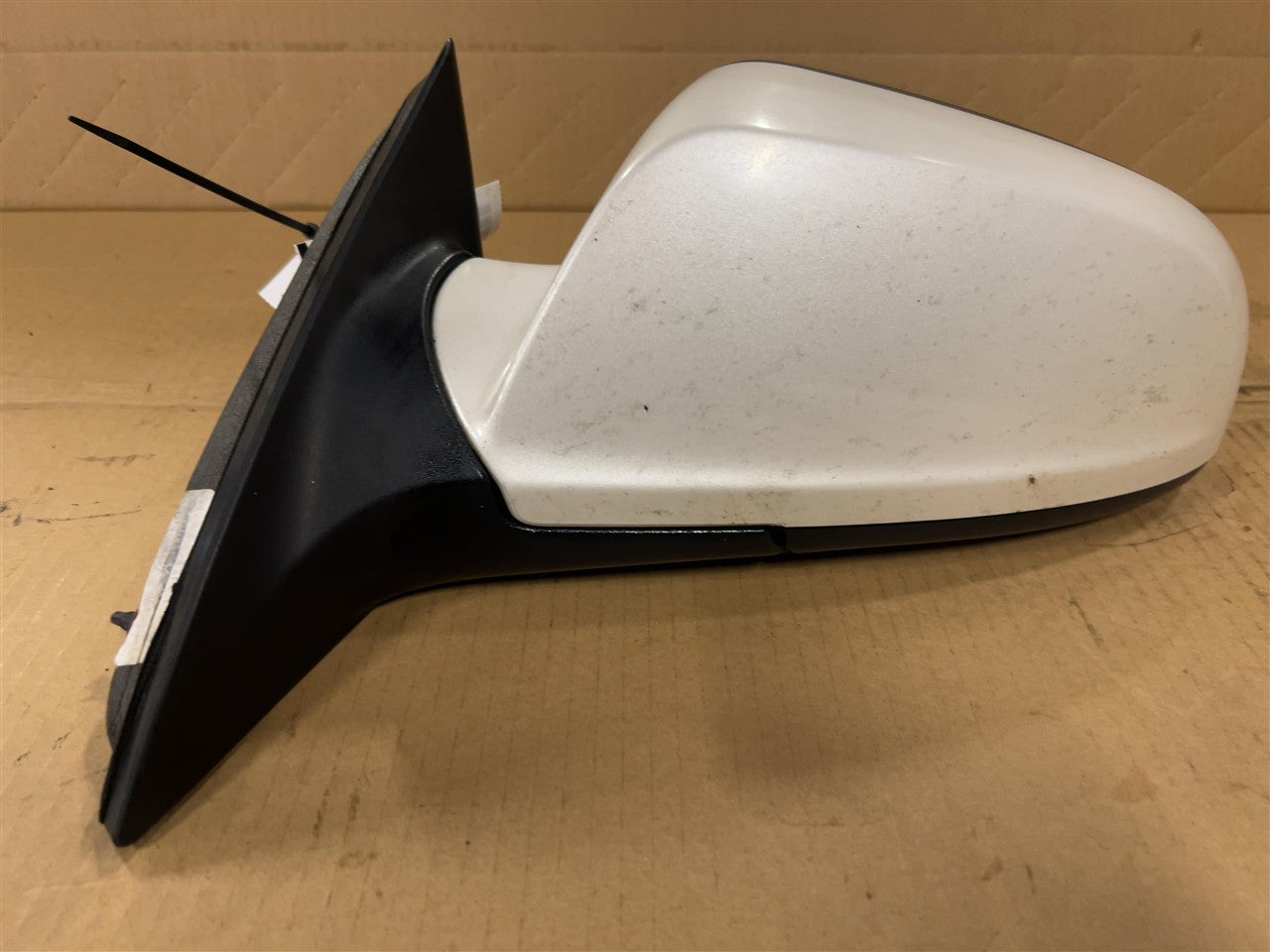2007 thru 2012 Chevrolet Malibu, Saturn Aura Left Driver Side View Door Mirror Power L