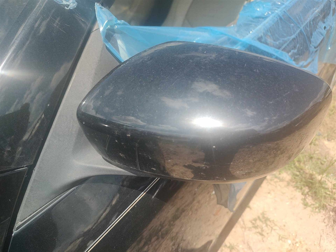 2008 thru 2015 Infiniti G37, Infiniti Q60 Left Driver Side View Door Mirror Power with memory L
