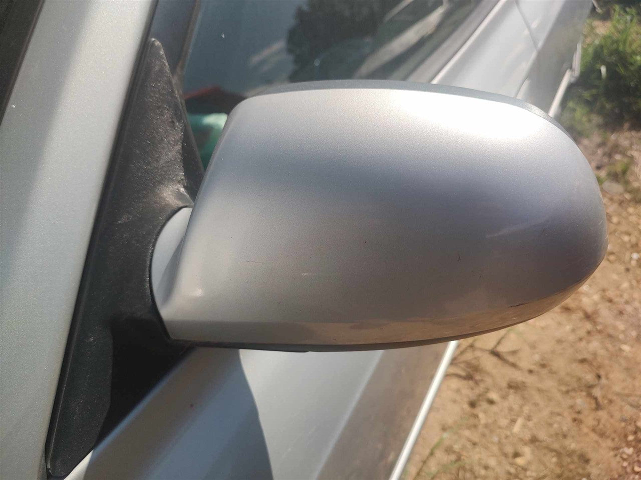 2001 thru 2006 Hyundai Elantra Left Driver Side View Door Mirror Power heated L