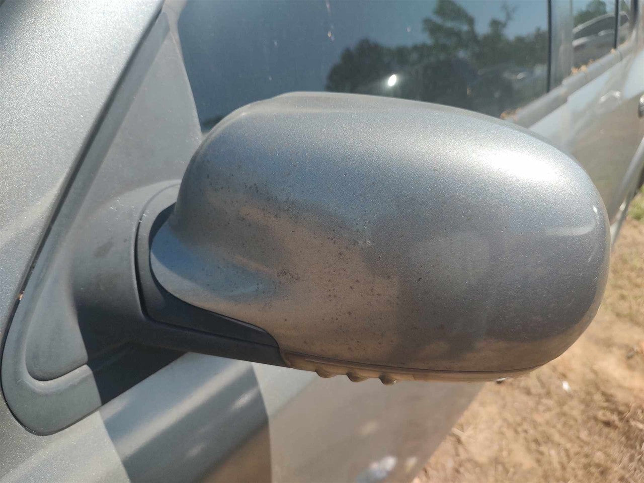 2006 2007 Buick Rainier, Chevrolet Trailblazer, GMC Envoy, Saab 9 7X and 1 more Left Driver Side View Door Mirror Power L
