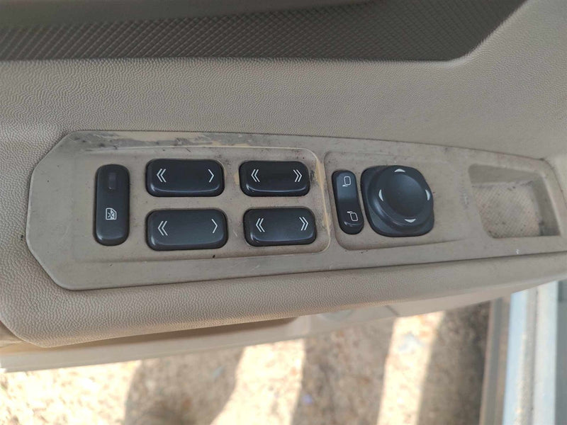 2003 thru 2007 Cadillac CTS, Cadillac SRX Driver Side Left Front Door Window Master Switch Driver s mirror and