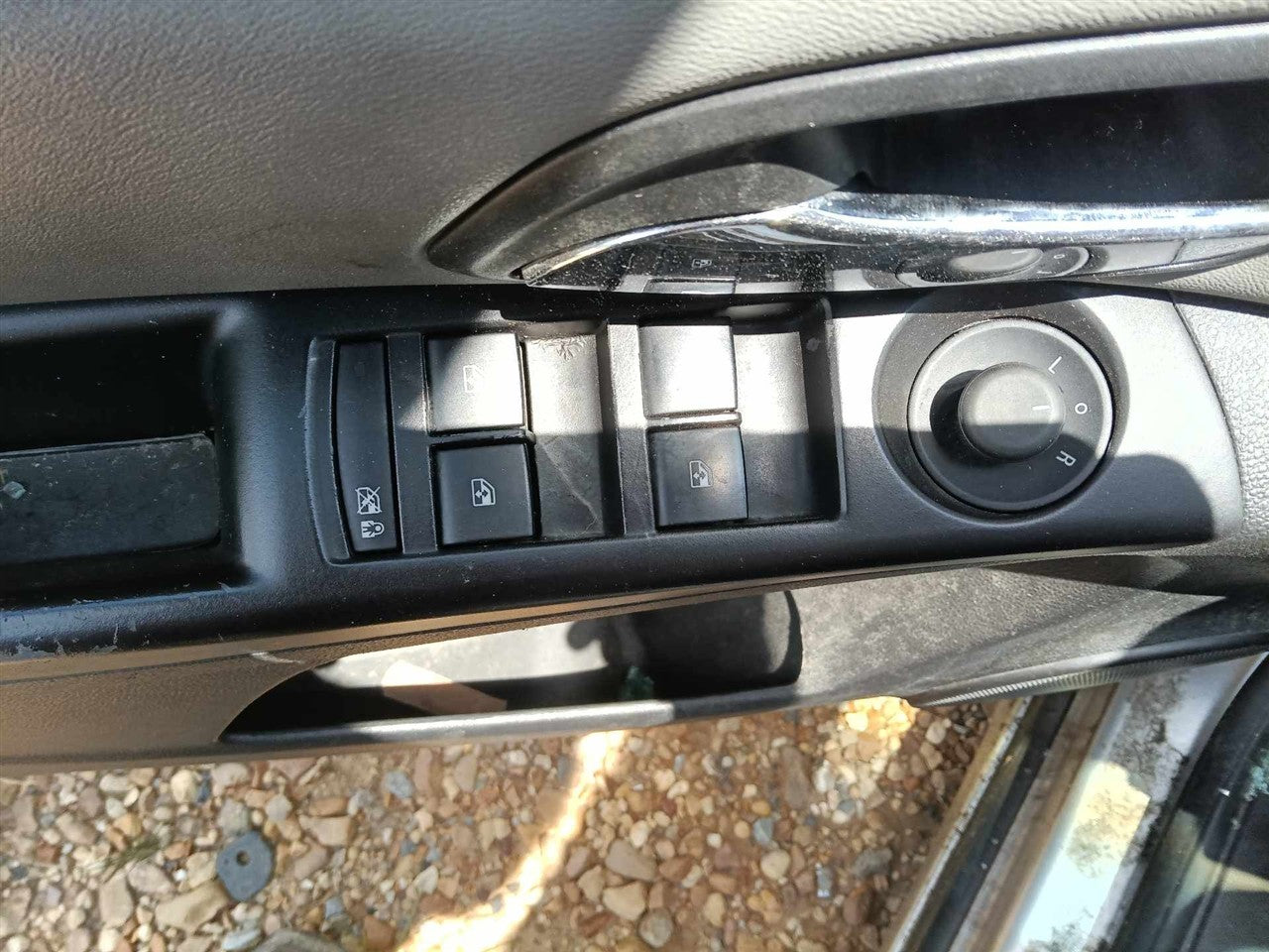 2011 2012 2013 Chevrolet Cruze, Chevrolet Malibu Driver Side Left Front Door Window Master Switch Driver s express down opt